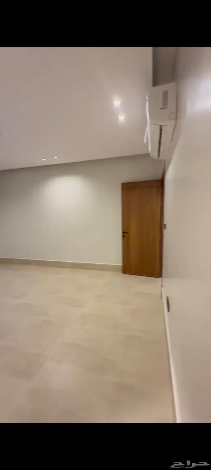 شقق للبيع قريبه من جسر الملك فهد 4