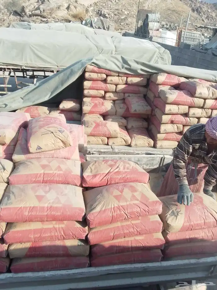 توريد جميع أنواع البطحه والاسمنت والعتب والبلك 0