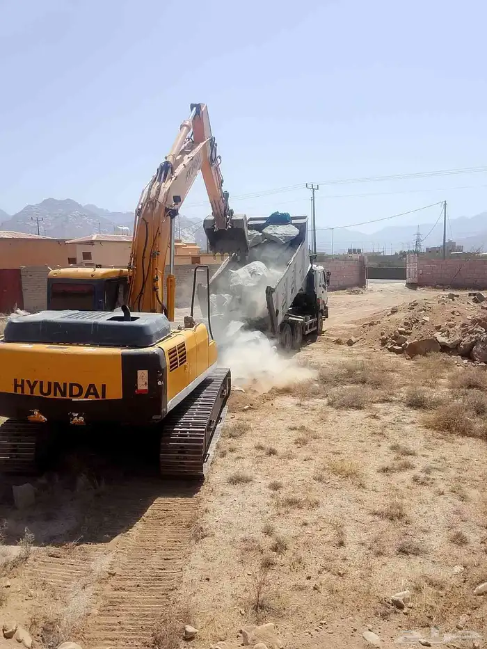 بوكلين للايجار تكسير الجبال وللمقاولات او بليوميه اوبساعه 1