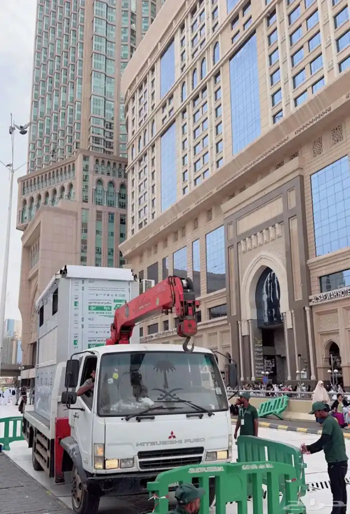 سطحه ونش مكه بوم ترك مشاوير داخليه خارجيه للايجار اليومي سله 3