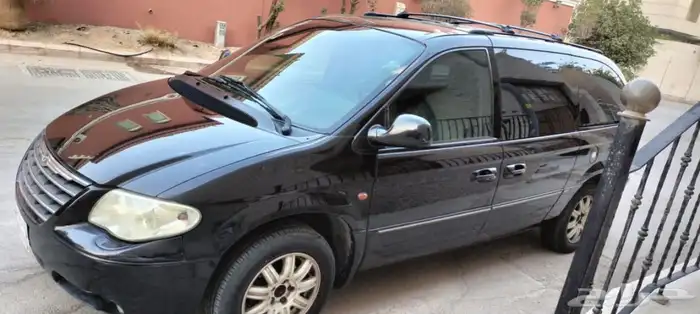 كرايسلر فان تاون 2005 2