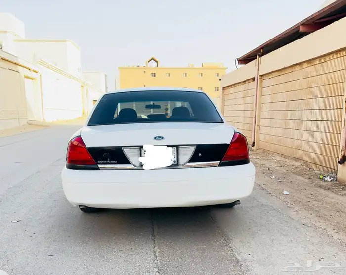 فورد فكتوريا 2010 4