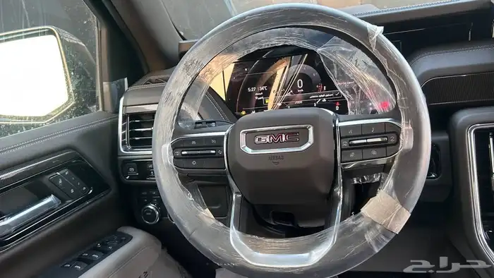 يوكن الفيشن 2025 10