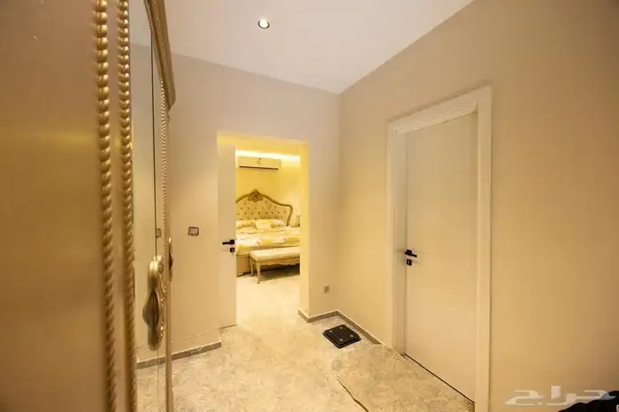 فلة للبيع في حي النرجس المساحة 250 م 10