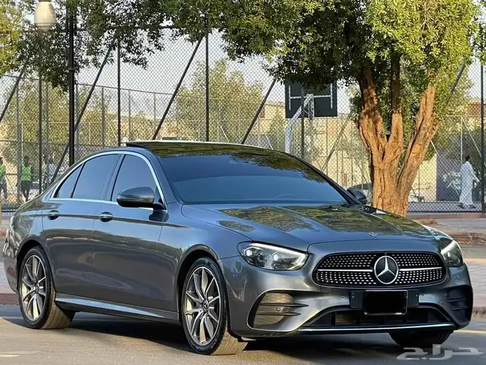مرسيدس E300 موديل 2021 4