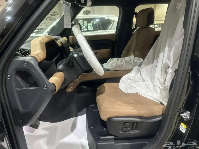 لاند روفر ديفيندر HSE 2025 3