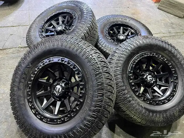 جنوط فيوال مع كفرات ربع حجري دعست كوماهو صيني 17 كل السيارة 0