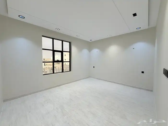 للبيع روف علوي دور ثاني مع ملحق تشطيبات فاخره حي اليرموك 17