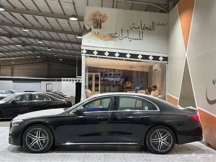 مرسيدس E300 AMG 2025 اصفار . رصد الفخامة 7