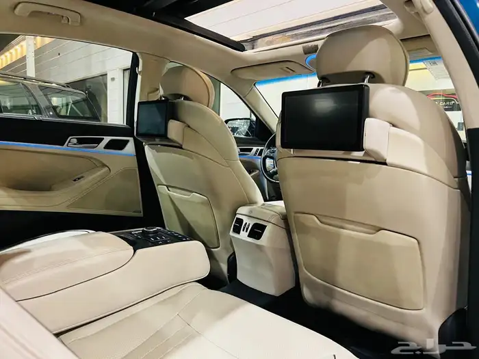 جنسس 2015 V8 رويال ( بحالة ممتازة ) 7