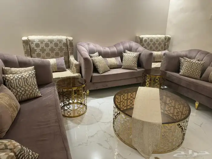 كنب مجلس مع الطاوله 3