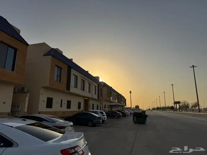 شقة أربع غرف وصالة للإيجار بحي طويق بمدينة الرياض 8
