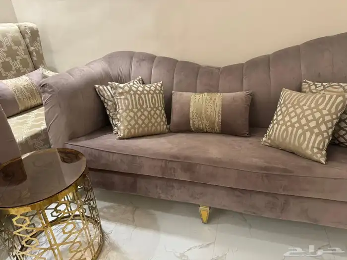 كنب مجلس مع الطاوله 2