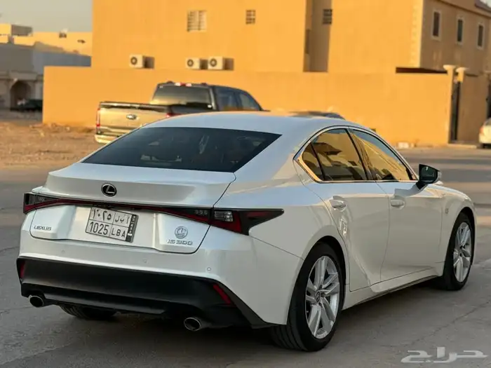 لكزس IS 2022 وكاله عداد 23 الف 7