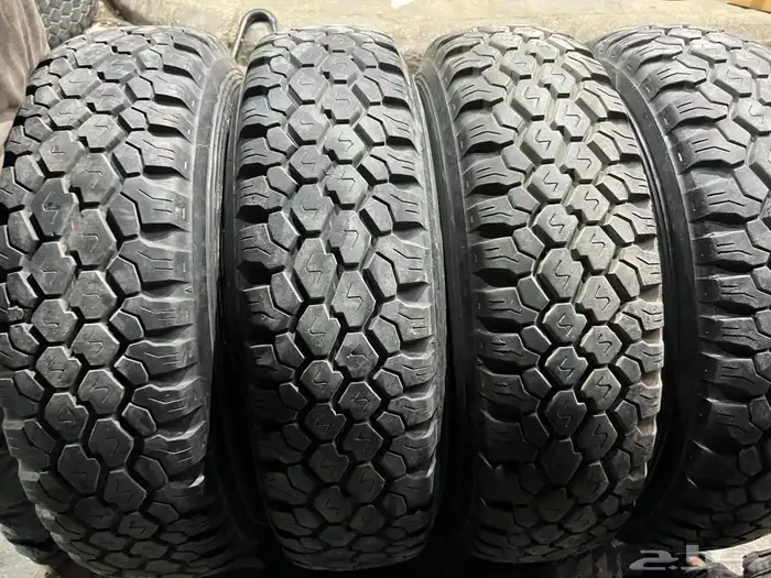 جنرط ديازل جيب لاند صيني مع كفرات دنلوب 235.85.16 ت22 5