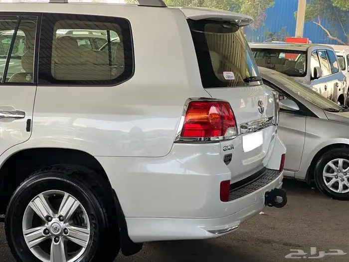 لاندكروزر نظيف سعودي 2015 9