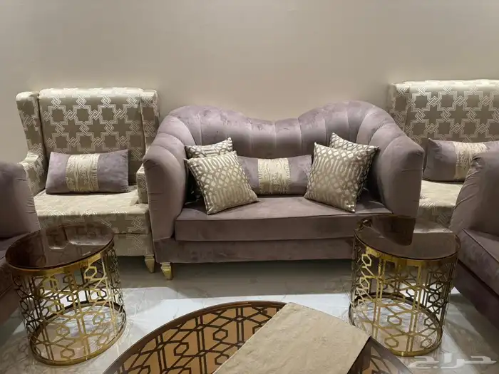 كنب مجلس مع الطاوله 0