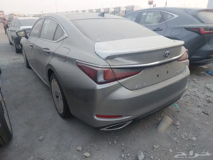 لكزس ES350 DD 2025 سعودي 3