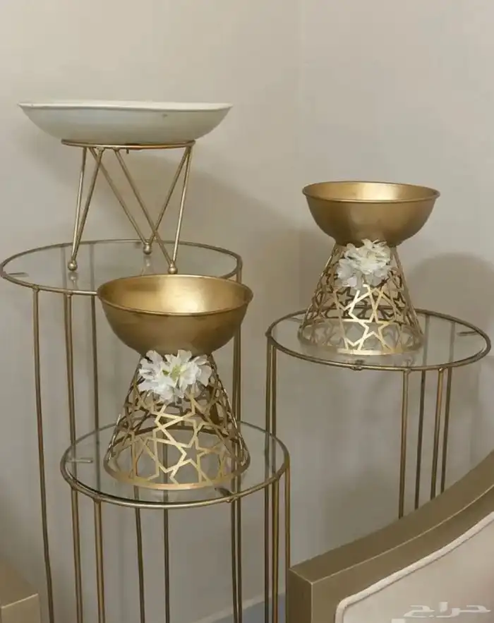 طاولات استقبال مع صواني للبيع 1