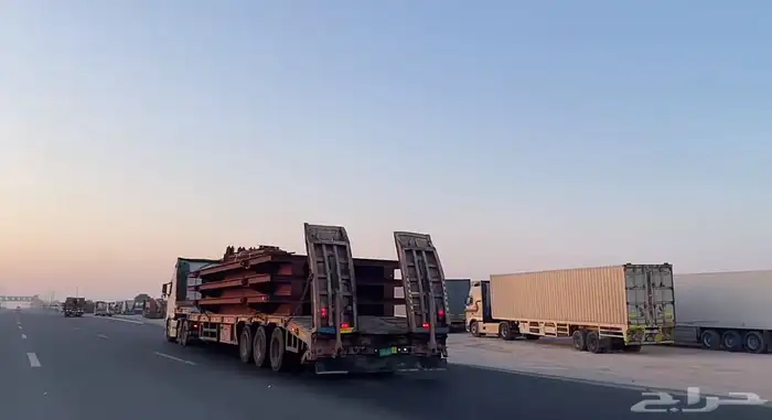 لوبد متواجد المدينة العلا ينبع لنقل المعدات للايجار 2