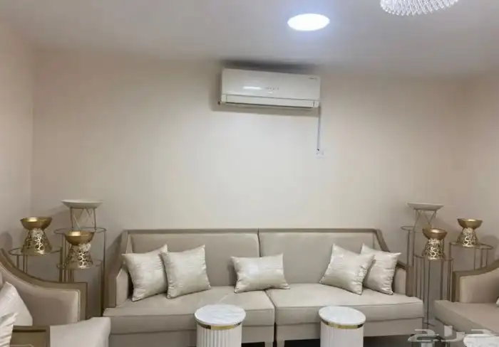 طاولات استقبال مع صواني للبيع 3