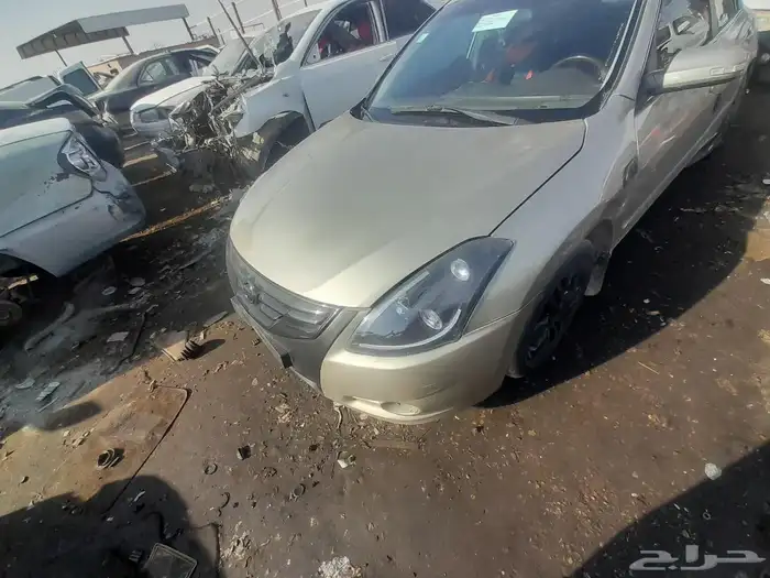 نيسان التيما 4