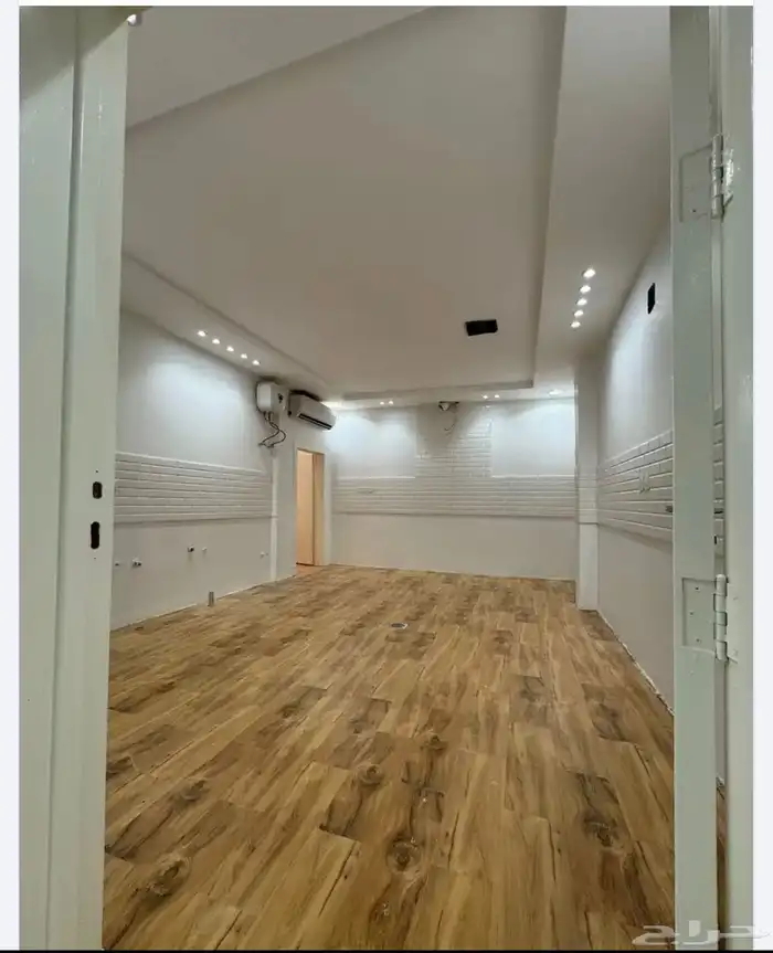 للبيع فيلا فاخرة حي الرمال 1