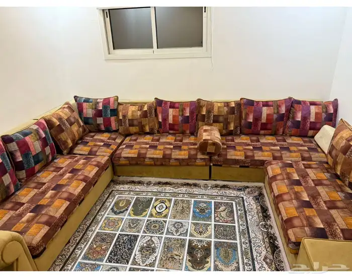 اثات غرفة نوم و طقم كنب 0