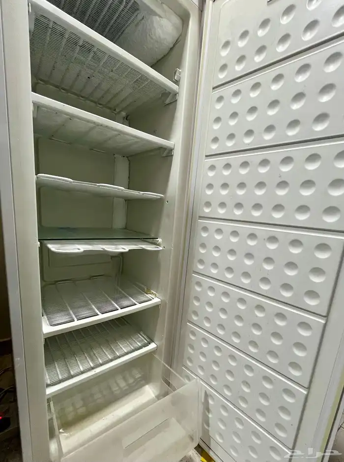 فريزر 220 للبيع استخدام نظيف 1