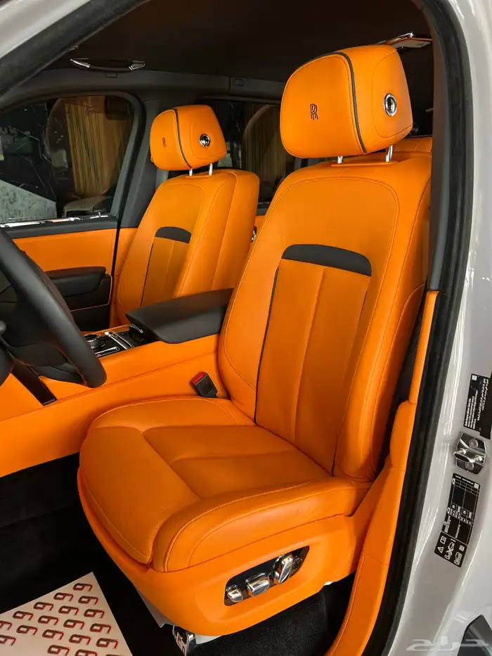كولينان بلاك بادج - Rolls-Royce Cullinan Black Badge 2022 5