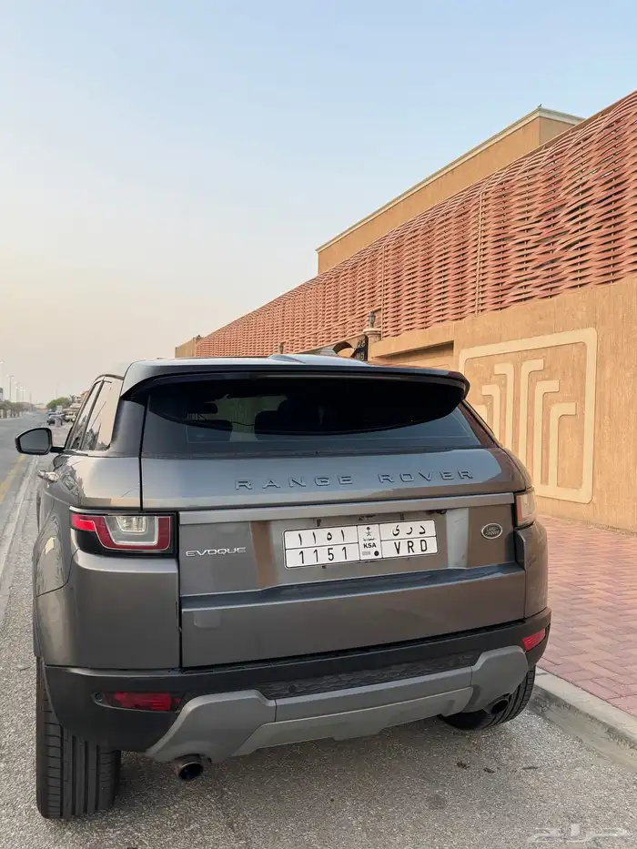 لاند روفر 1