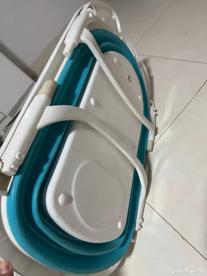 كارسيت سيارة بحالة جيدة ونظيف ومسبح حق بيبي 2