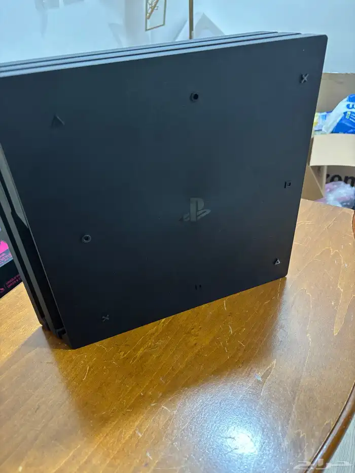 بلاستيشن 4 8