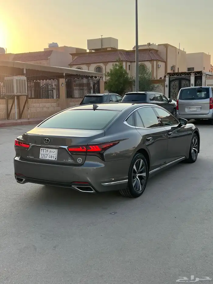 لكزس 2021 LS 350 موتر شرط وكاله قمه بنضافه 6