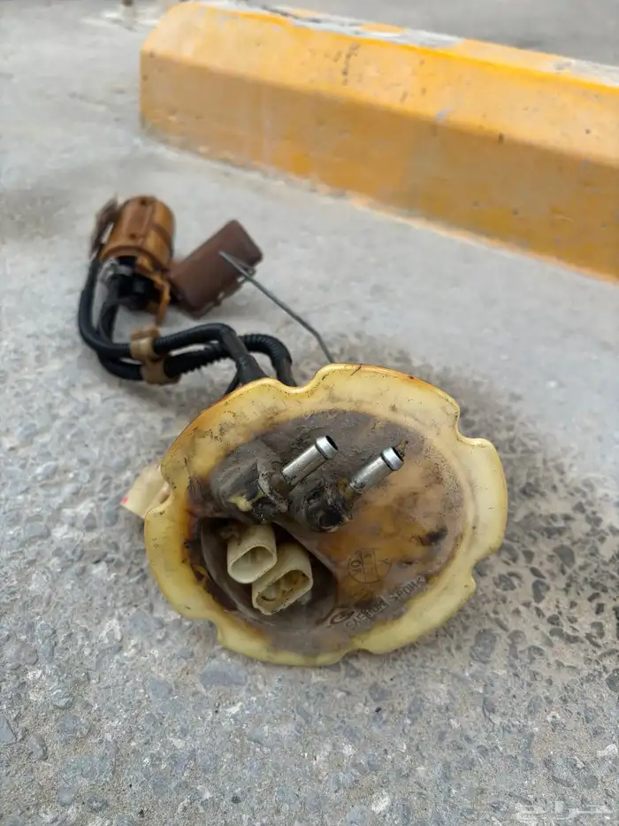 طرمبة بنزين اصلية مع العوامة باثفندر 2000-2005 1