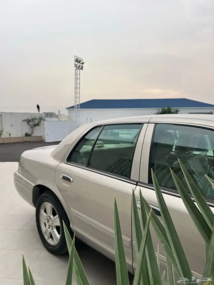 فورد كراون فكتوريا 2011 سعودي 5