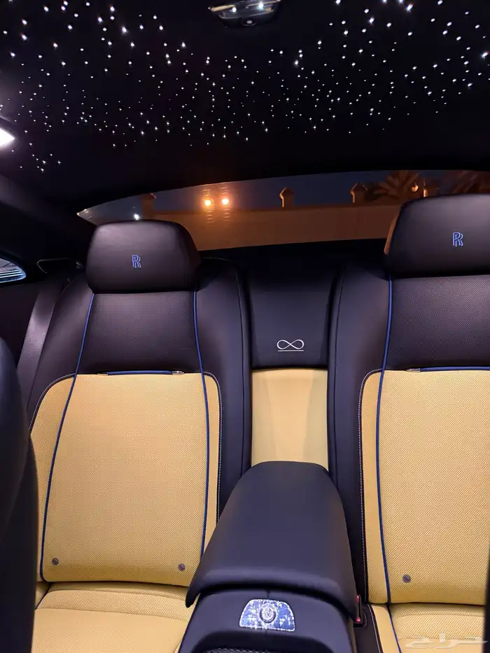 رولز رويس رايث بلاك بادج   Rolls-Royce Wraith Black Badge 6