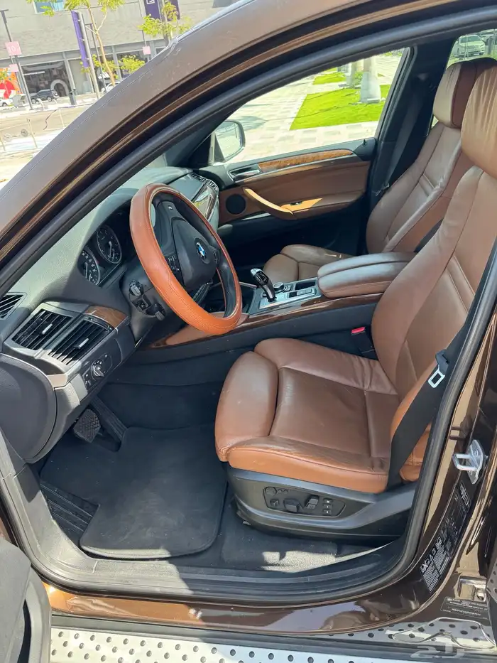للبيع BMW X6 ممشى قليل 57 الف كيلو 6