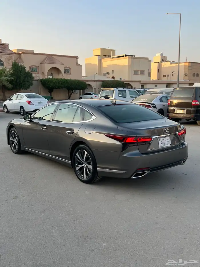 لكزس 2021 LS 350 موتر شرط وكاله قمه بنضافه 5
