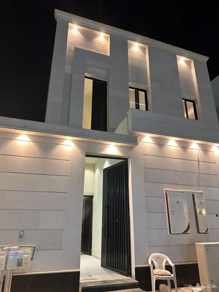 للبيع شقة جديده ب450 الف 0