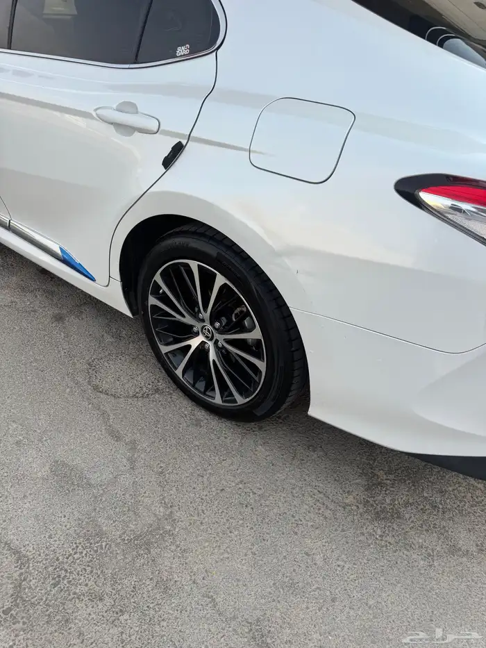 كامري هايبرد 2020 10