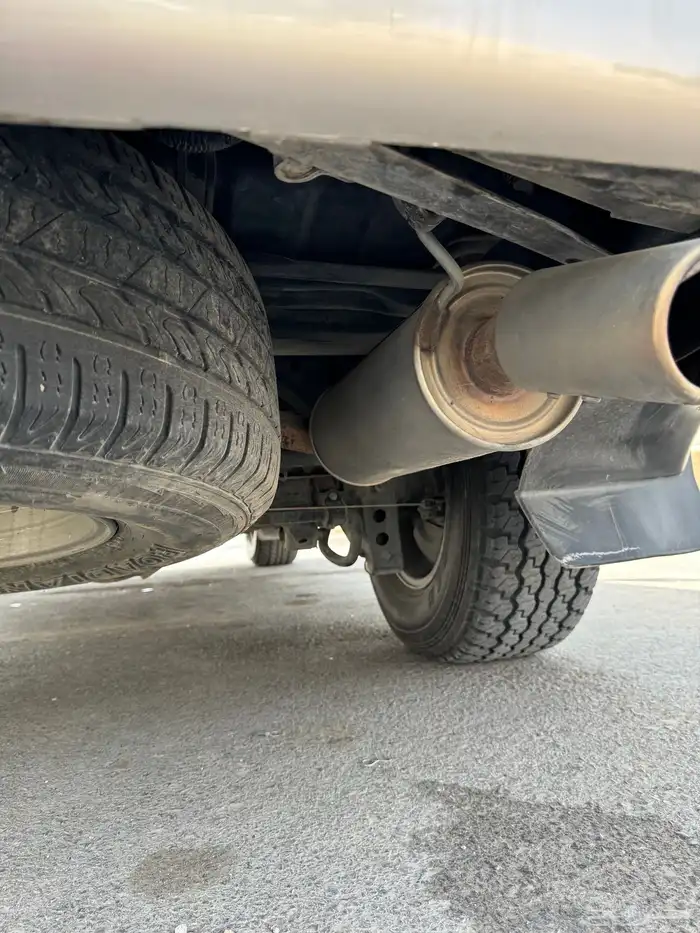 جيب لاندكروزر vxr 19