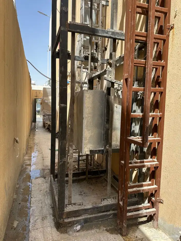 مصعد مطاعم طابقين 1