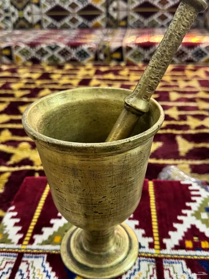 عدد اربعه نجر نحاس سوري احجام واوزان مختلفه 16