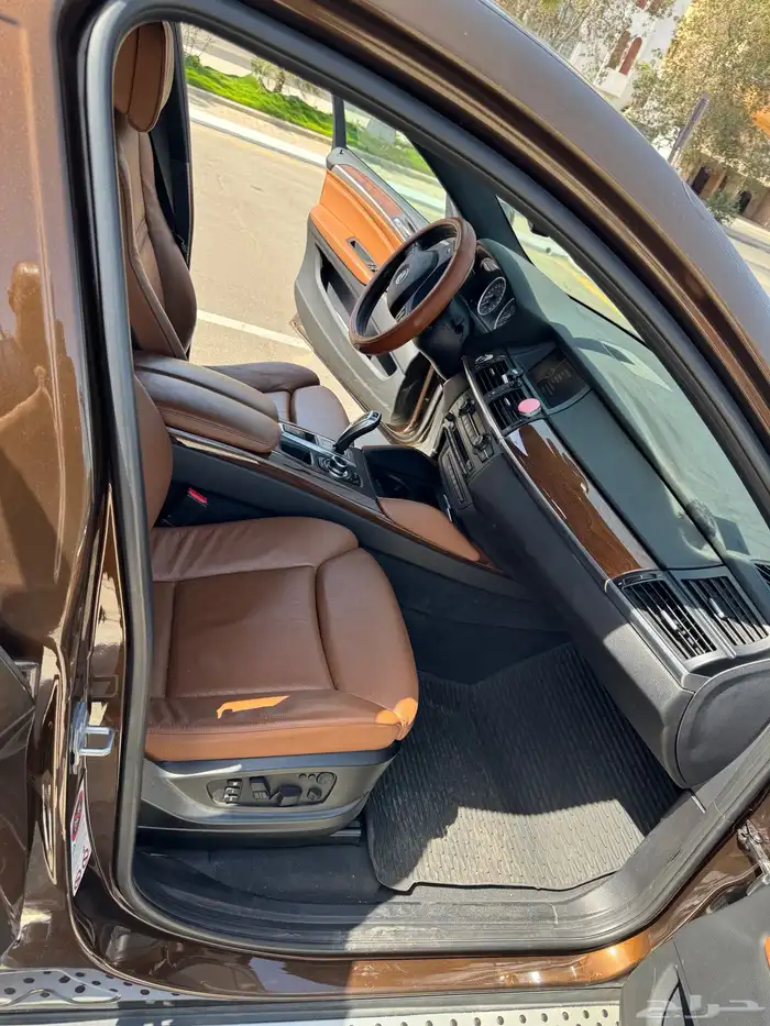 للبيع BMW X6 ممشى قليل 57 الف كيلو 10