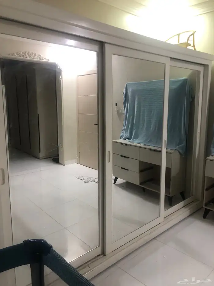دولاب ملابس 1