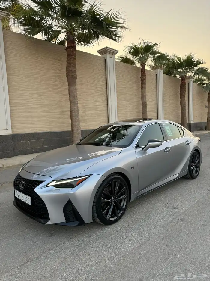 لكزس is 350 F sport ( بحالة الوكالة ) 6