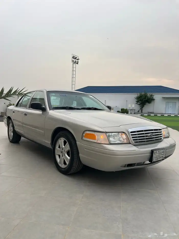 فورد كراون فكتوريا 2011 سعودي 2