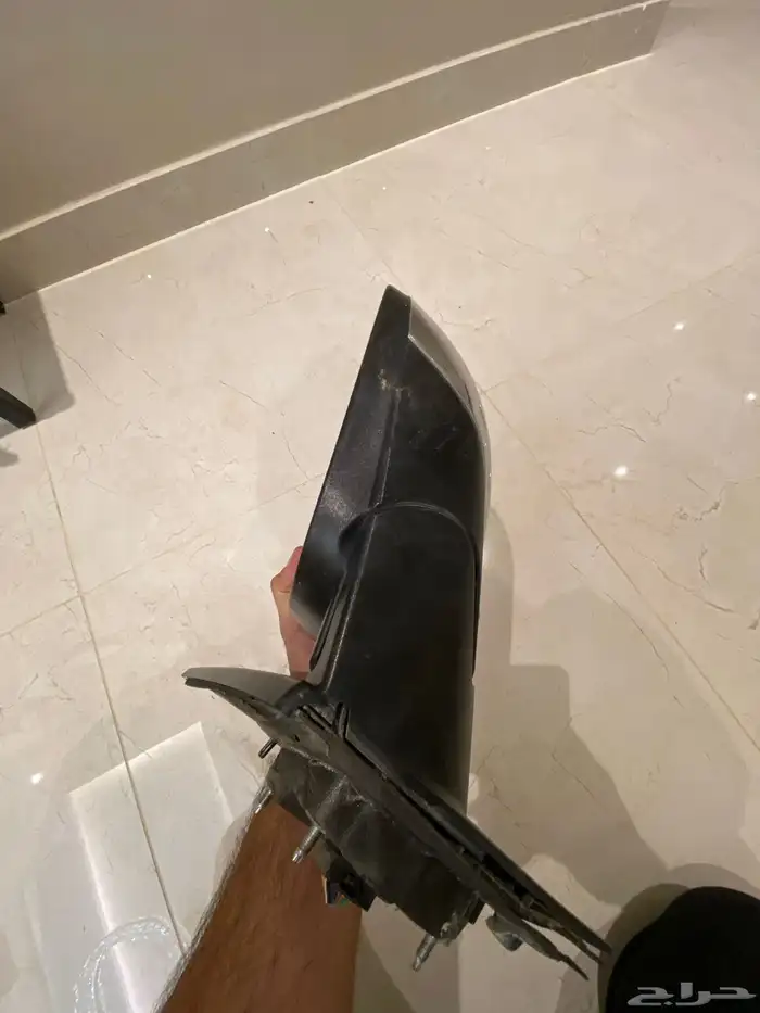 لدي قطع غيار للكابرس والكريزلر والتشارجر و درانقو واكسبلور 61