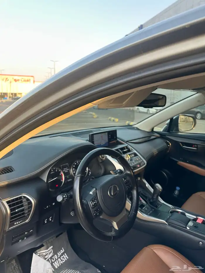 لكزس NX300 3